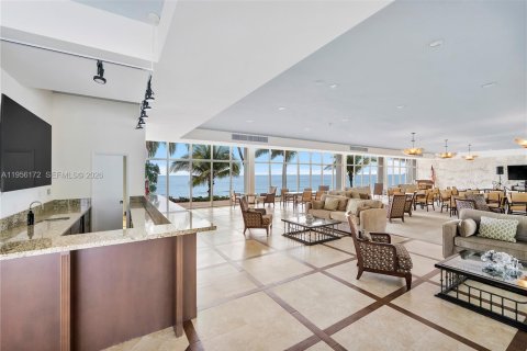 Купить кондоминиум в Форт-Лодердейл, Флорида 2 спальни, 134.71м2, № 2010736 - фото 27