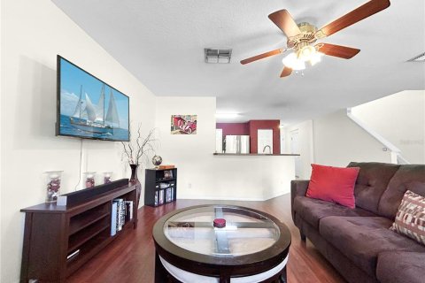 Touwnhouse à vendre à Valrico, Floride: 2 chambres, 126.72 m2 № 1908908 - photo 4