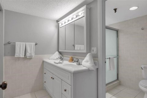 Condominio en venta en Madeira Beach, Florida, 3 dormitorios, 104.98 m2 № 1657529 - foto 30