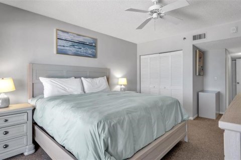 Condominio en venta en Madeira Beach, Florida, 3 dormitorios, 104.98 m2 № 1657529 - foto 27
