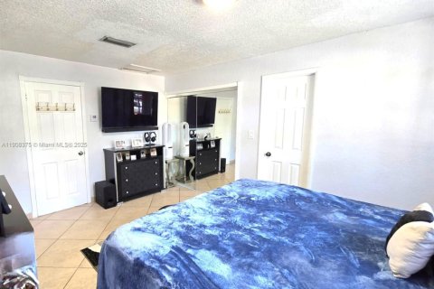 Commercial property in Sweetwater, Florida 223.89 sq.m. № 1965244 - photo 21