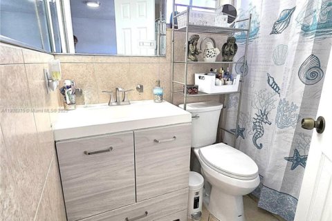 Commercial property in Sweetwater, Florida 223.89 sq.m. № 1965244 - photo 22