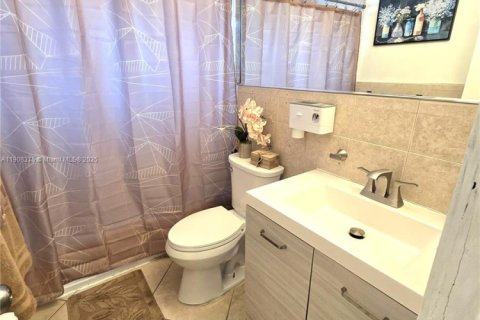 Commercial property in Sweetwater, Florida 223.89 sq.m. № 1965244 - photo 29