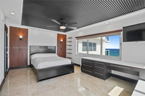 Condo in Fort Lauderdale, Florida, 2 bedrooms  № 2045217 - photo 12