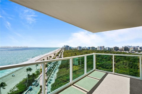 Condo in Fort Lauderdale, Florida, 2 bedrooms  № 2045217 - photo 5