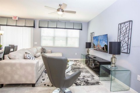 Townhouse in Kissimmee, Florida 4 bedrooms, 152.08 sq.m. № 2150605 - photo 12