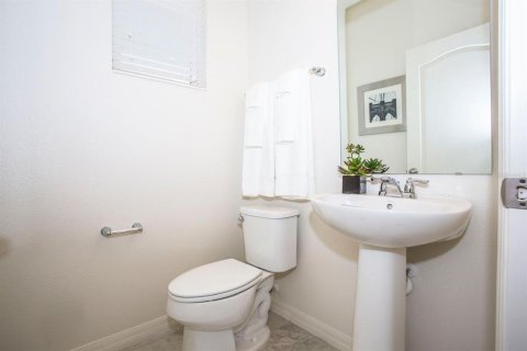 Townhouse in Kissimmee, Florida 4 bedrooms, 152.08 sq.m. № 2150605 - photo 19