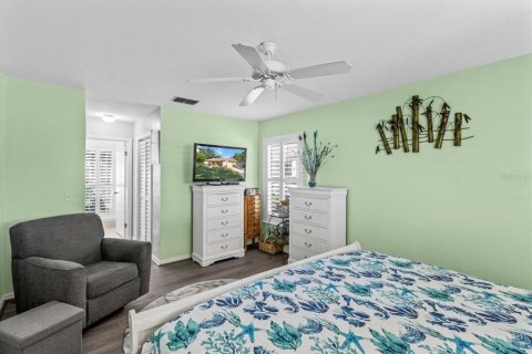 Condo in Crystal River, Florida, 2 bedrooms  № 1755097 - photo 24