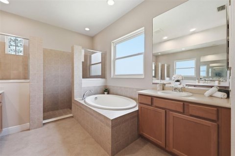 Casa en venta en Oviedo, Florida, 4 dormitorios, 237.74 m2 № 2230966 - foto 10