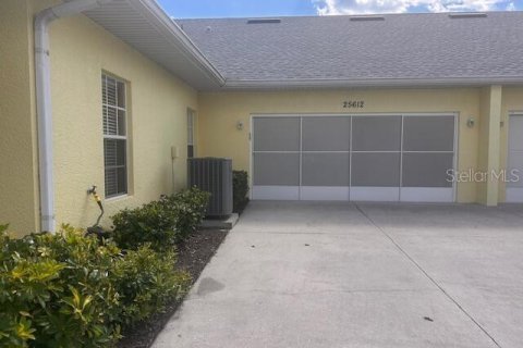 House in Punta Gorda, Florida 2 bedrooms, 127.09 sq.m. № 1908742 - photo 3