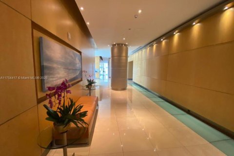 Copropriété à vendre à Miami, Floride: 2 chambres, 127 m2 № 1985285 - photo 13