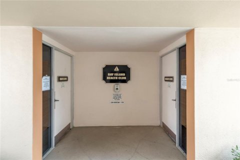 Купить кондоминиум в Южная Пасадена, Флорида 3 комнаты, 55.74м2, № 1661786 - фото 26