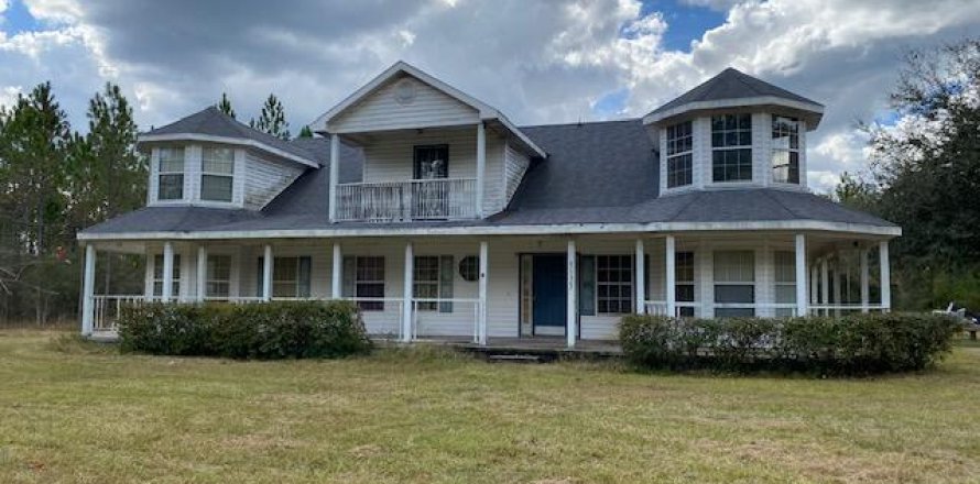 House in Hilliard, Florida 4 bedrooms, 245.63 sq.m. № 889664