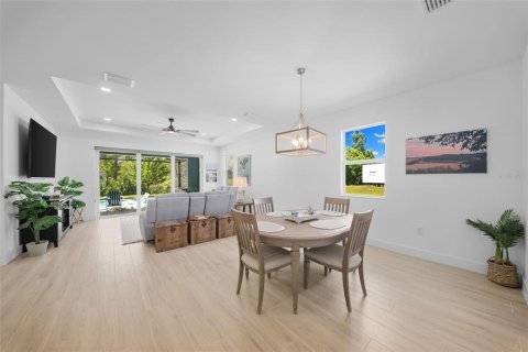 Villa ou maison à vendre à Punta Gorda, Floride: 3 chambres, 192.31 m2 № 2431630 - photo 8