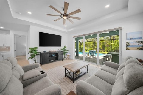 Villa ou maison à vendre à Punta Gorda, Floride: 3 chambres, 192.31 m2 № 2431630 - photo 4