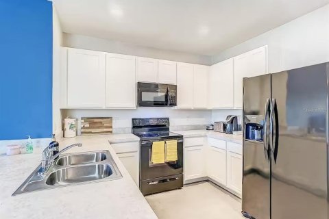 House in Sun City Center, Florida 3 bedrooms, 140.84 sq.m. № 1786191 - photo 4