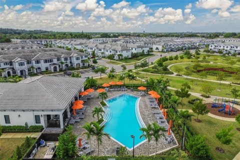 Adosado en venta en Homestead, Florida, 4 dormitorios, 186.27 m2 № 2002866 - foto 12