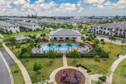 Adosado en venta en Homestead, Florida, 4 dormitorios, 186.27 m2 № 2002866 - foto 13