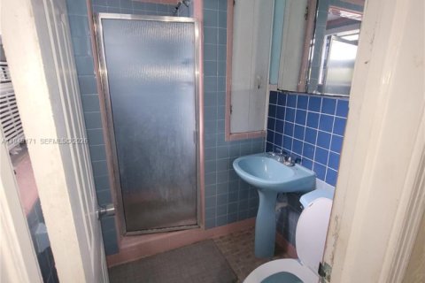 Купить виллу или дом в Майами-Бич, Флорида 2 спальни, 125.98м2, № 2010102 - фото 10