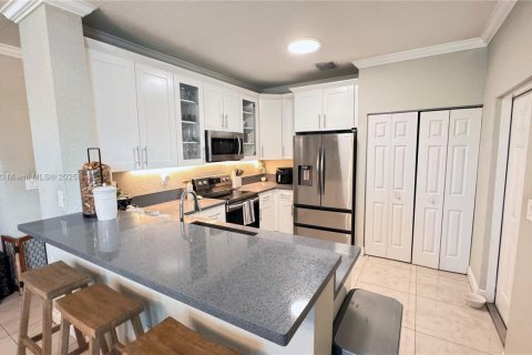 Купить виллу или дом в Окленд-Парк, Флорида 3 спальни, 139.35м2, № 1955532 - фото 22