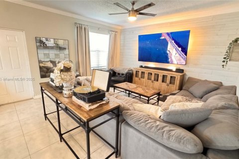 Купить виллу или дом в Окленд-Парк, Флорида 3 спальни, 139.35м2, № 1955532 - фото 17