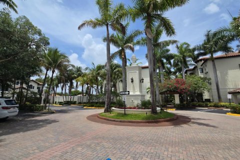 Townhouse in Boynton Beach, Florida 3 bedrooms, 200.76 sq.m. № 2184593 - photo 7