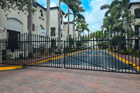 Townhouse in Boynton Beach, Florida 3 bedrooms, 200.76 sq.m. № 2184593 - photo 2