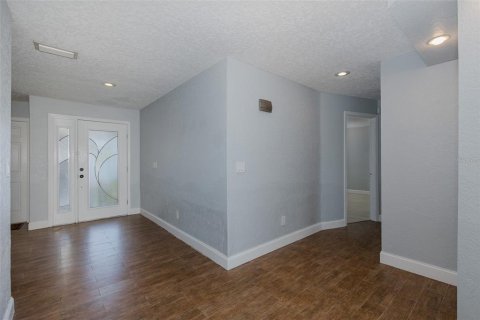 Casa en venta en New Port Richey, Florida, 3 dormitorios, 200.2 m2 № 1866476 - foto 7