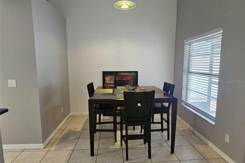House in Tampa, Florida 3 bedrooms, 131.27 sq.m. № 2215108 - photo 5