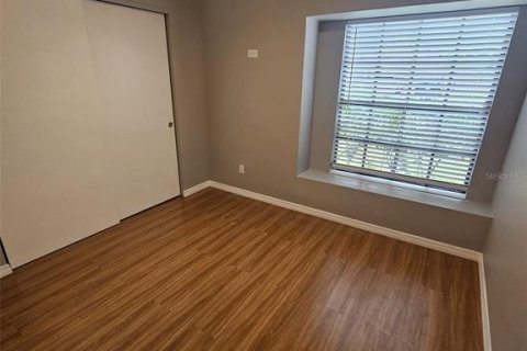 House in Tampa, Florida 3 bedrooms, 131.27 sq.m. № 2215108 - photo 14
