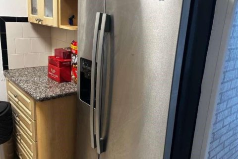 Condominio en venta en Miami, Florida, 2 dormitorios, 83.61 m2 № 2013383 - foto 8