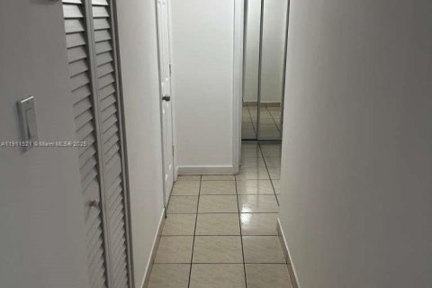 Condominio en venta en Miami, Florida, 2 dormitorios, 83.61 m2 № 2013383 - foto 9