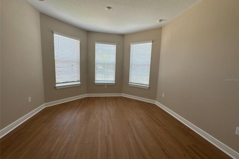 House in Winter Garden, Florida 4 bedrooms, 324.14 sq.m. № 1758107 - photo 9