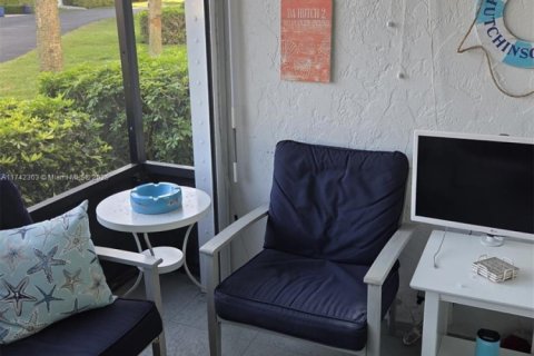 Condo in Hutchinson Island South, Florida, 2 bedrooms № 1959011 - photo 21