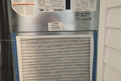 Condo in Hutchinson Island South, Florida, 2 bedrooms № 1959011 - photo 23