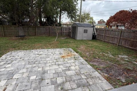 House in Port St. Lucie, Florida 3 bedrooms, 145.21 sq.m. № 2083213 - photo 16