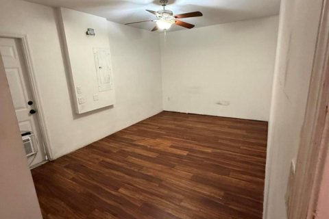 House in Port St. Lucie, Florida 3 bedrooms, 145.21 sq.m. № 2083213 - photo 10