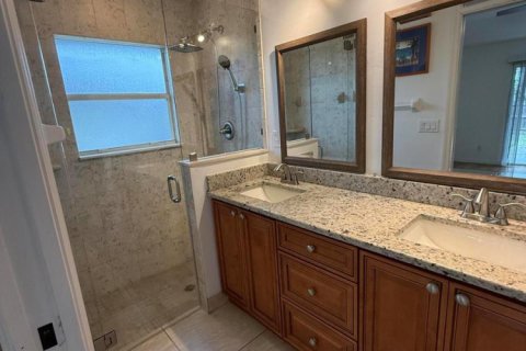 House in Port St. Lucie, Florida 3 bedrooms, 145.21 sq.m. № 2083213 - photo 11