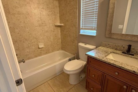 House in Port St. Lucie, Florida 3 bedrooms, 145.21 sq.m. № 2083213 - photo 4
