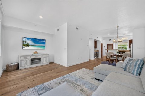 Copropriété à vendre à Sarasota, Floride: 2 chambres, 137.03 m2 № 2210292 - photo 13