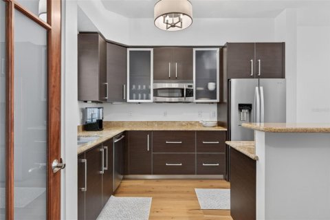 Copropriété à vendre à Sarasota, Floride: 2 chambres, 137.03 m2 № 2210292 - photo 6