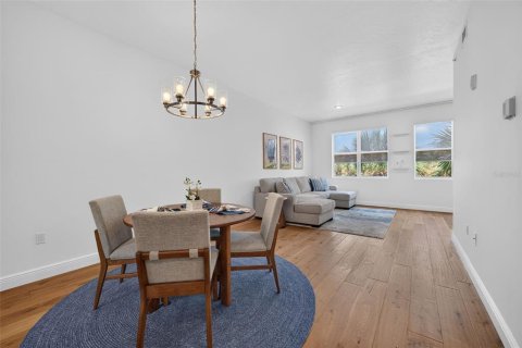 Copropriété à vendre à Sarasota, Floride: 2 chambres, 137.03 m2 № 2210292 - photo 11
