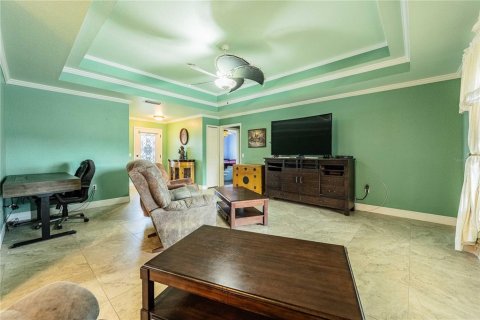 Casa en venta en Winter Haven, Florida, 3 dormitorios, 218.51 m2 № 2295170 - foto 15