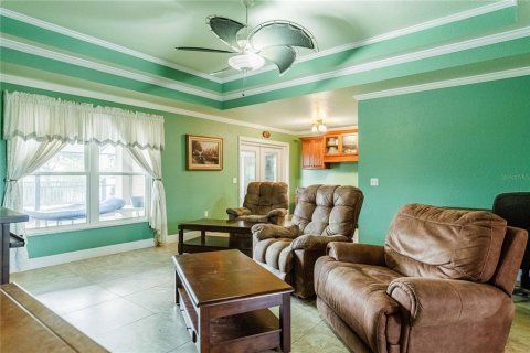 Casa en venta en Winter Haven, Florida, 3 dormitorios, 218.51 m2 № 2295170 - foto 17