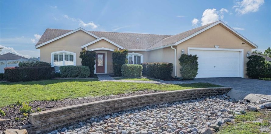 Casa en Winter Haven, Florida 3 dormitorios, 218.51 m2 № 2295170