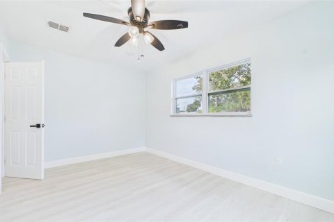 Villa ou maison à vendre à New Port Richey, Floride: 3 chambres, 95.88 m2 № 2211539 - photo 24
