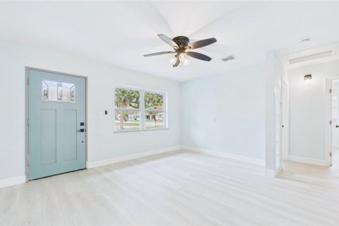 Villa ou maison à vendre à New Port Richey, Floride: 3 chambres, 95.88 m2 № 2211539 - photo 6