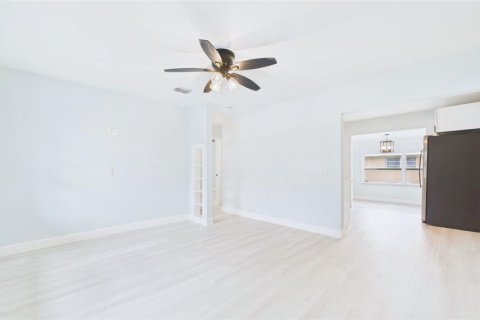 Villa ou maison à vendre à New Port Richey, Floride: 3 chambres, 95.88 m2 № 2211539 - photo 5