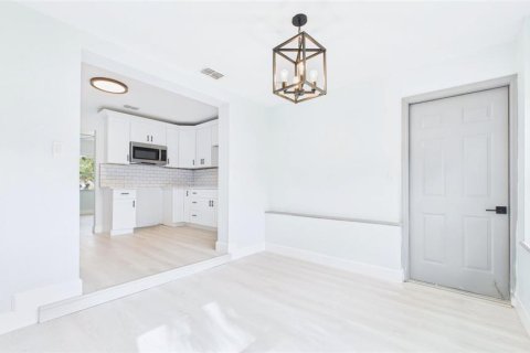 Villa ou maison à vendre à New Port Richey, Floride: 3 chambres, 95.88 m2 № 2211539 - photo 14