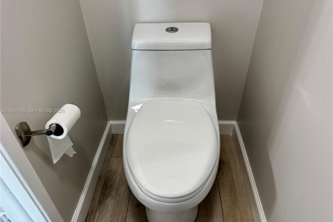 Touwnhouse à louer à Hialeah, Floride: 3 chambres, 117.15 m2 № 1994849 - photo 19